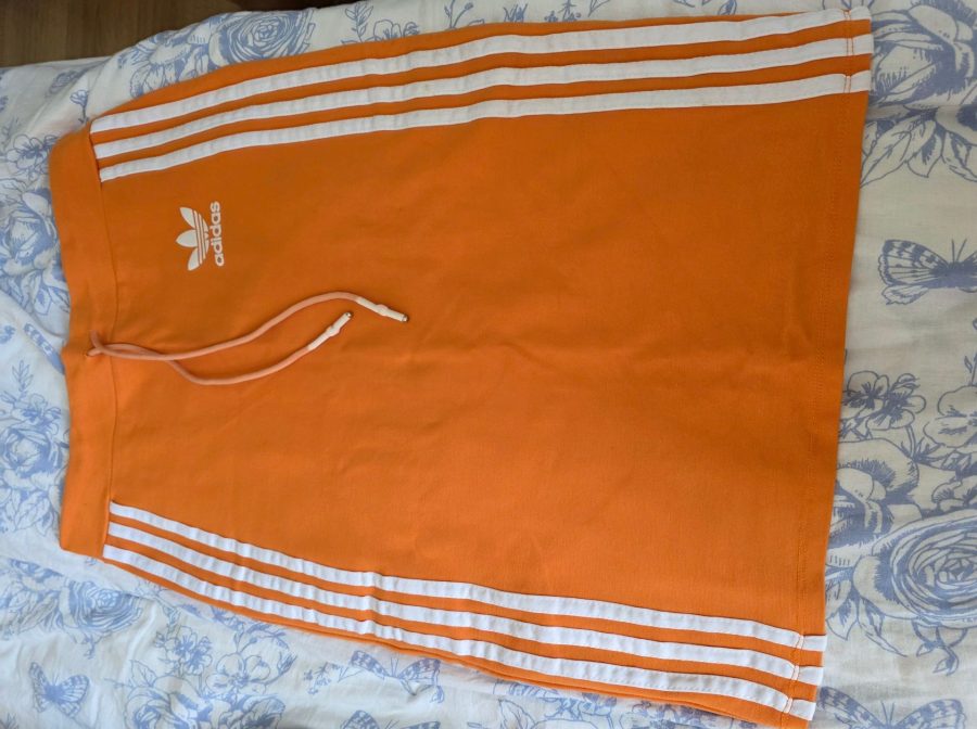 חצאית כתום אדידס Adidas – אדידס יד שנייה בנמיז - Nemyz