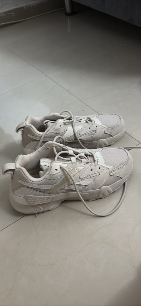 ריבוק בז׳ חדשות Reebok-רבוק יד שנייה בנמיז - Nemyz