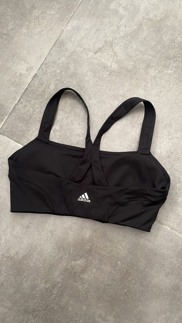 גוזיית ספורט אדידס Adidas – אדידס יד שנייה בנמיז - Nemyz