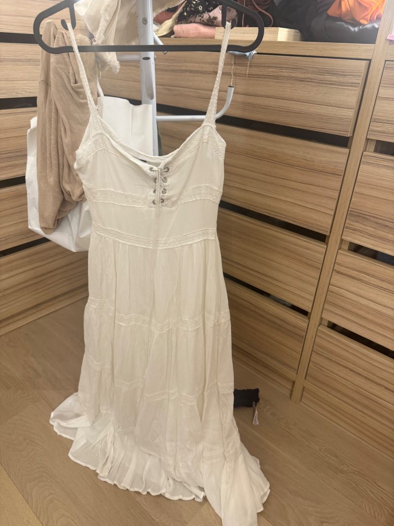 שמלה לבנה הלנה Boutique Helena – בוטיק הלנה יד שנייה בנמיז - Nemyz