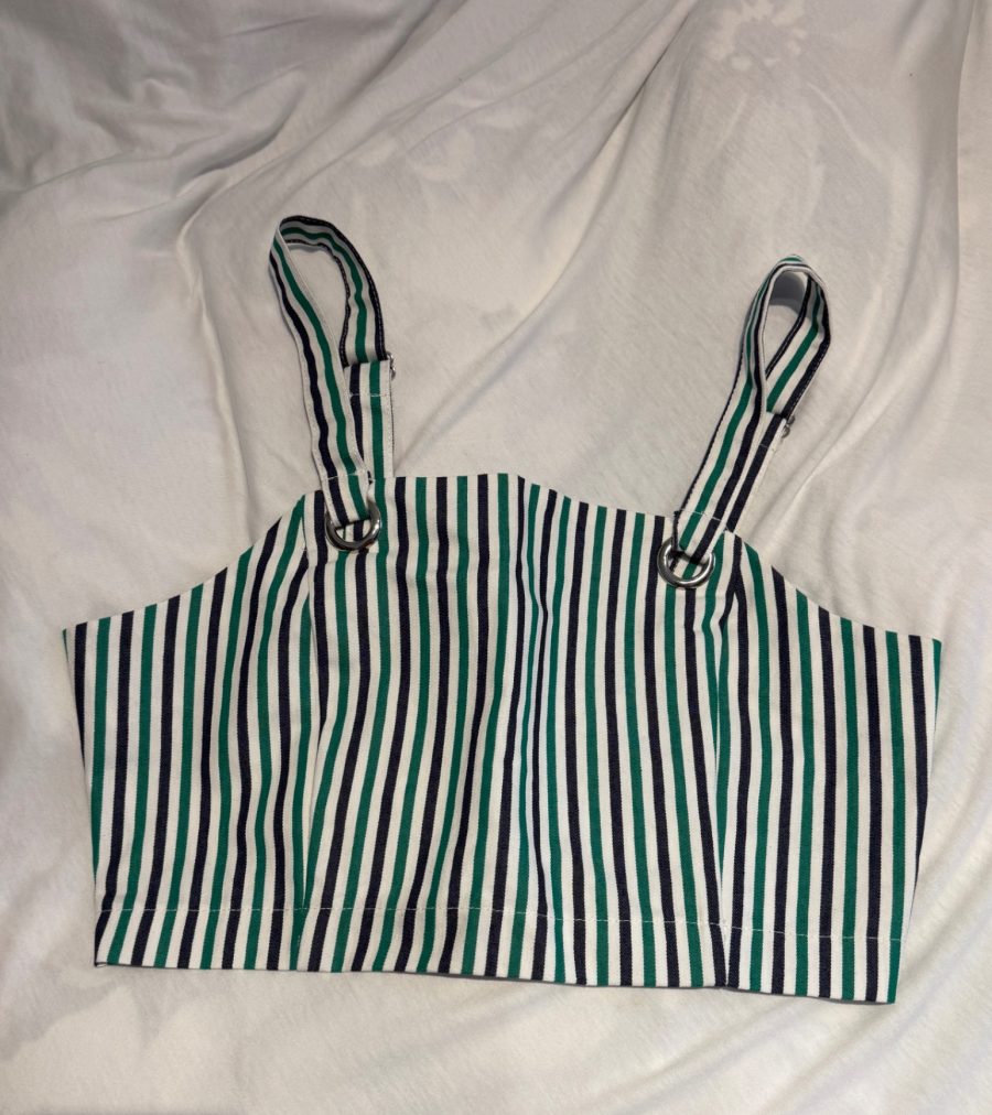 טופ אורבן אאוטפיטרס Urban Outfitters יד שנייה בנמיז - Nemyz