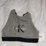 טופ נצנצים Calvin Klein – קלווין קליין יד שנייה בנמיז - Nemyz