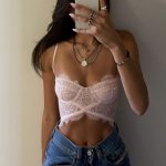 טופ אורבן אאוטפיטרס Urban Outfitters יד שנייה בנמיז - Nemyz