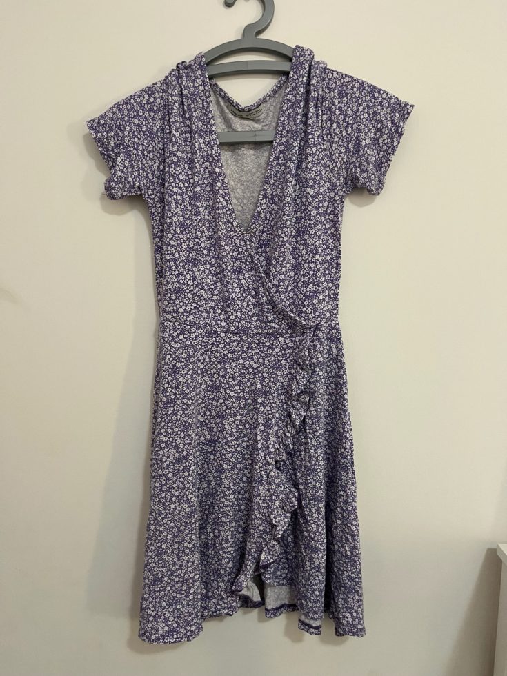 שמלה סגולה עם הדפס Pull & Bear - פול אנד בר יד שנייה בנמיז - Nemyz
