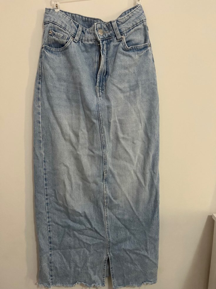 חצאית ג׳ינס ארוכה Bershka – ברשקה יד שנייה בנמיז - Nemyz