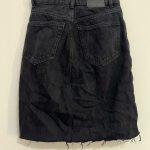 חצאית ג׳ינס שחורה Pull & Bear - פול אנד בר יד שנייה בנמיז - Nemyz
