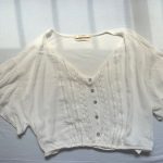 חולצת קרופ מושלמת Pull & Bear - פול אנד בר יד שנייה בנמיז - Nemyz