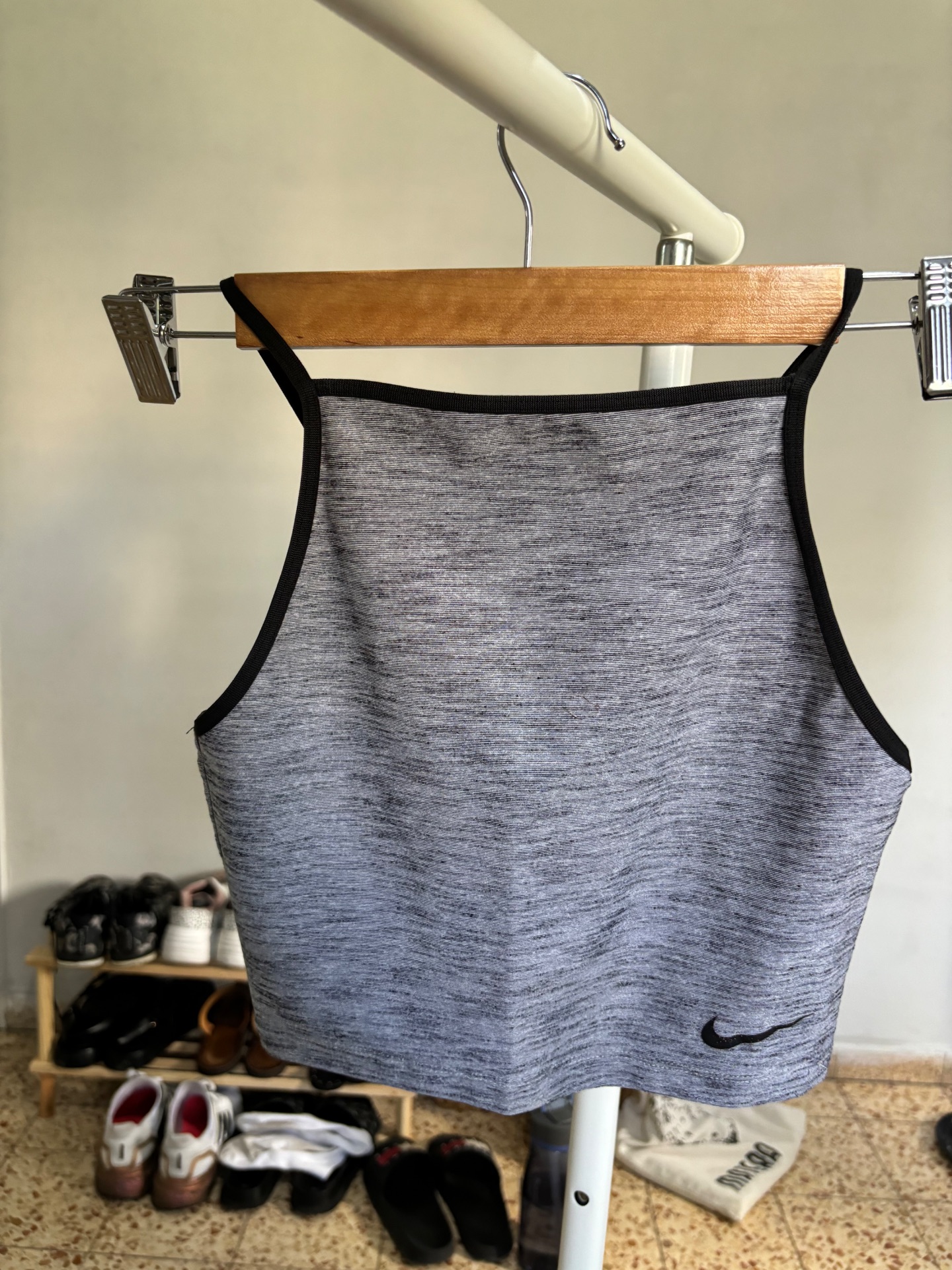 Crop Top- Nike Nike - נייקי יד שנייה בנמיז - Nemyz