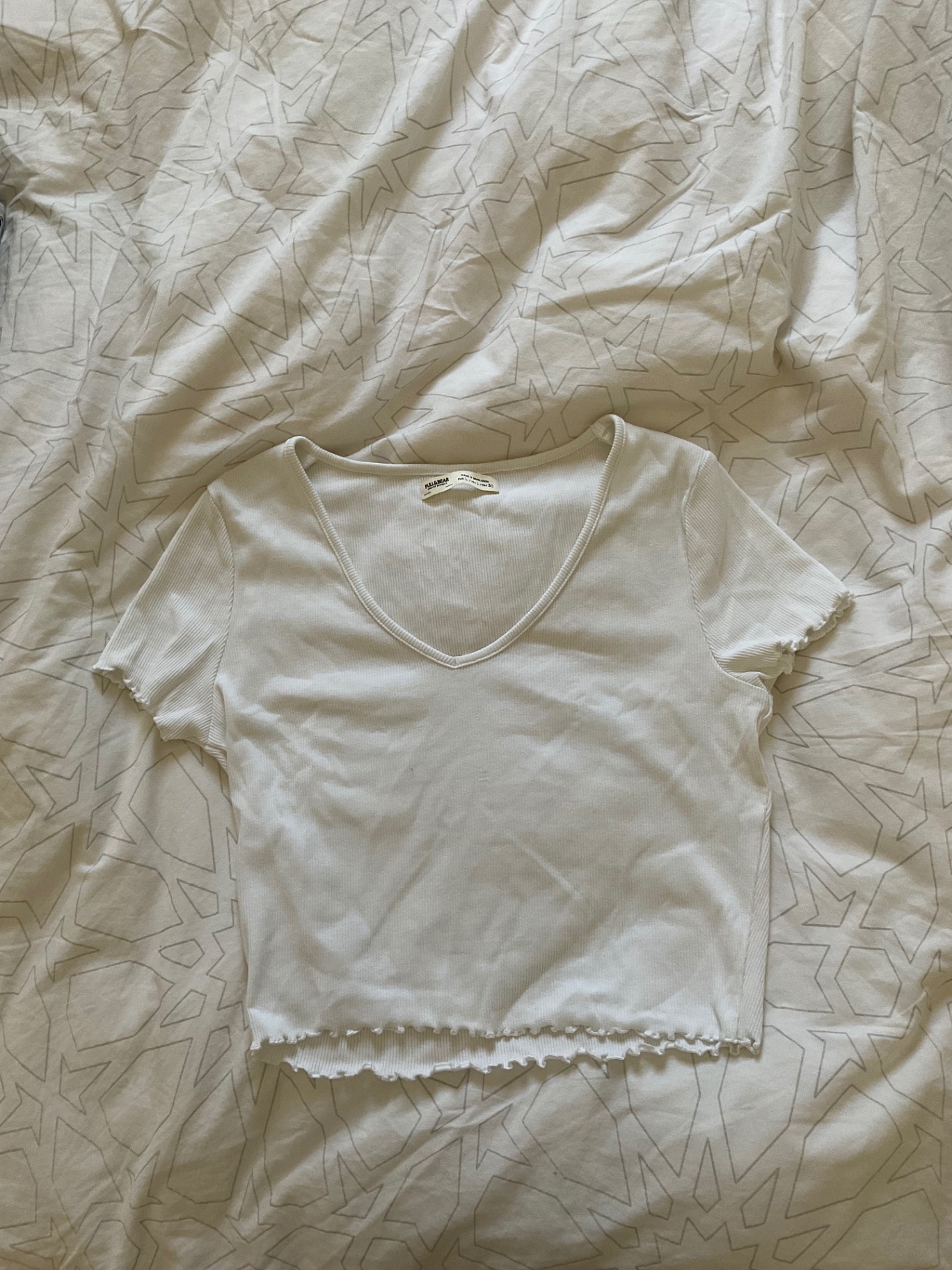 טופ קרופ צווארון v Pull & Bear - פול אנד בר יד שנייה בנמיז - Nemyz