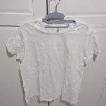 טישירט לבנה יוניקלו יוניקלו – Uniqlo יד שנייה בנמיז - Nemyz