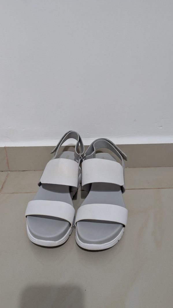 סנדלי פלטפורמה לבנות Cole Haan – קול האן יד שנייה בנמיז - Nemyz