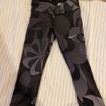 טייץ Nike - נייקי יד שנייה בנמיז - Nemyz