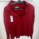 חולצה אדומה ארוכה Benetton – בנטון יד שנייה בנמיז - Nemyz