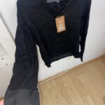 חולצה שחורה מכופתרת Vero Moda – ורו מודה יד שנייה בנמיז - Nemyz