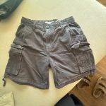 ‏מכנס קצר דגמח ברשקה Bershka – ברשקה יד שנייה בנמיז - Nemyz