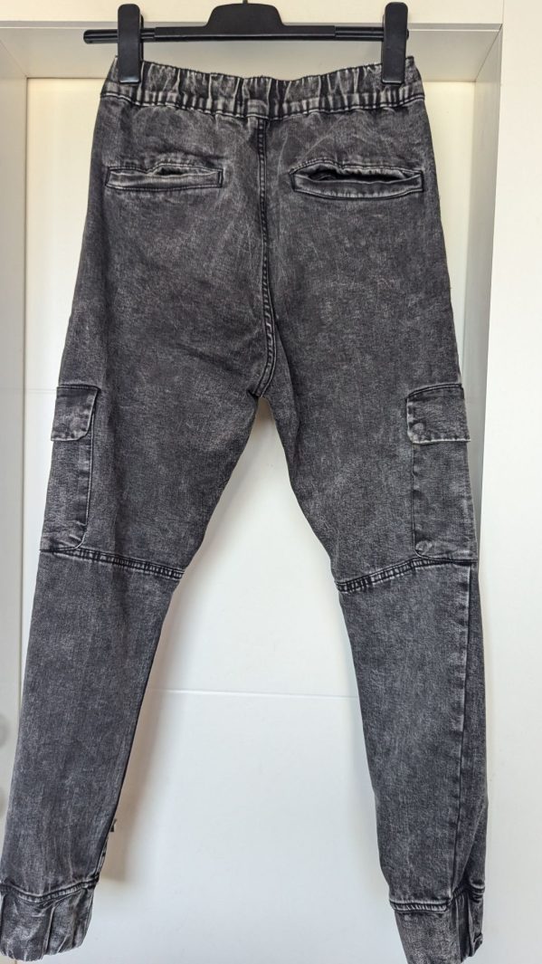 מכנס שחור מברשקה Bershka – ברשקה יד שנייה בנמיז - Nemyz