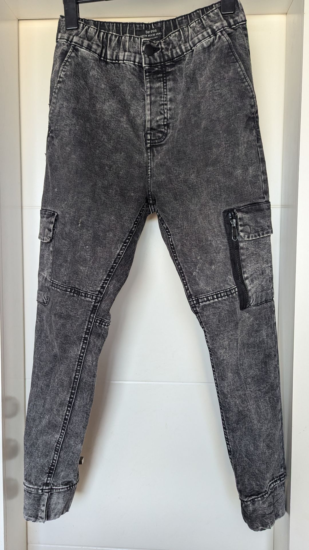 מכנס שחור מברשקה Bershka – ברשקה יד שנייה בנמיז - Nemyz