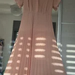 שמלת פליסה מהממת H&M - אייץ' אנד אם יד שנייה בנמיז - Nemyz