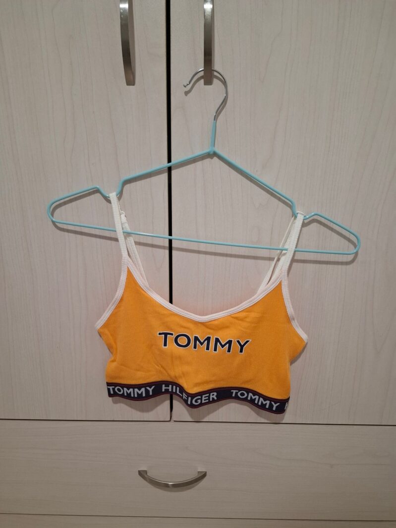טופ כתום טומי Tommy Hilfiger - טומי הילפיגר יד שנייה בנמיז - Nemyz