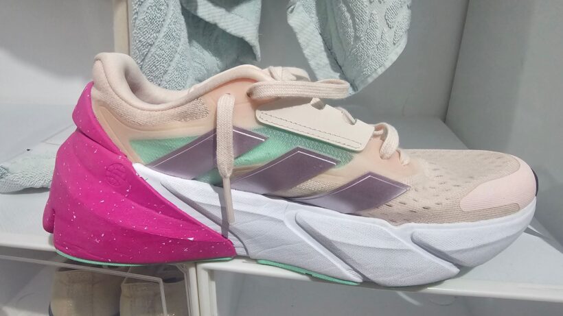 נעלי ספורט נשים Adidas – אדידס יד שנייה בנמיז - Nemyz
