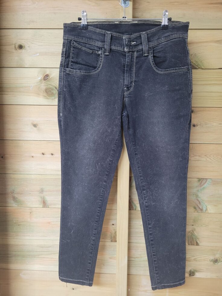 Levis w30 l34 Levi's - ליווייס יד שנייה בנמיז - Nemyz