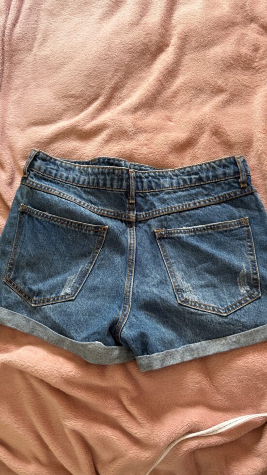 מכנסיים קצרים מג׳ינס Forever 21 - פוראבר 21 יד שנייה בנמיז - Nemyz