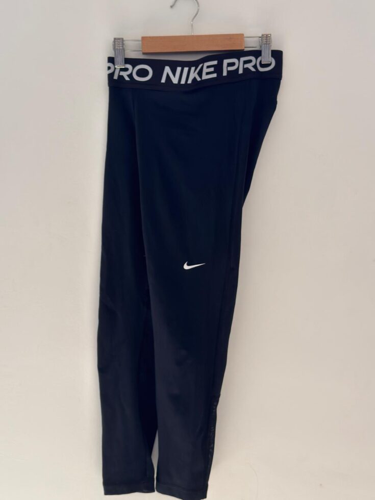 מכנסי ספורט שחורות Nike - נייקי יד שנייה בנמיז - Nemyz