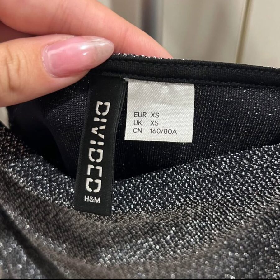 שמלה כסופה מנצנצת H&M - אייץ' אנד אם יד שנייה בנמיז - Nemyz