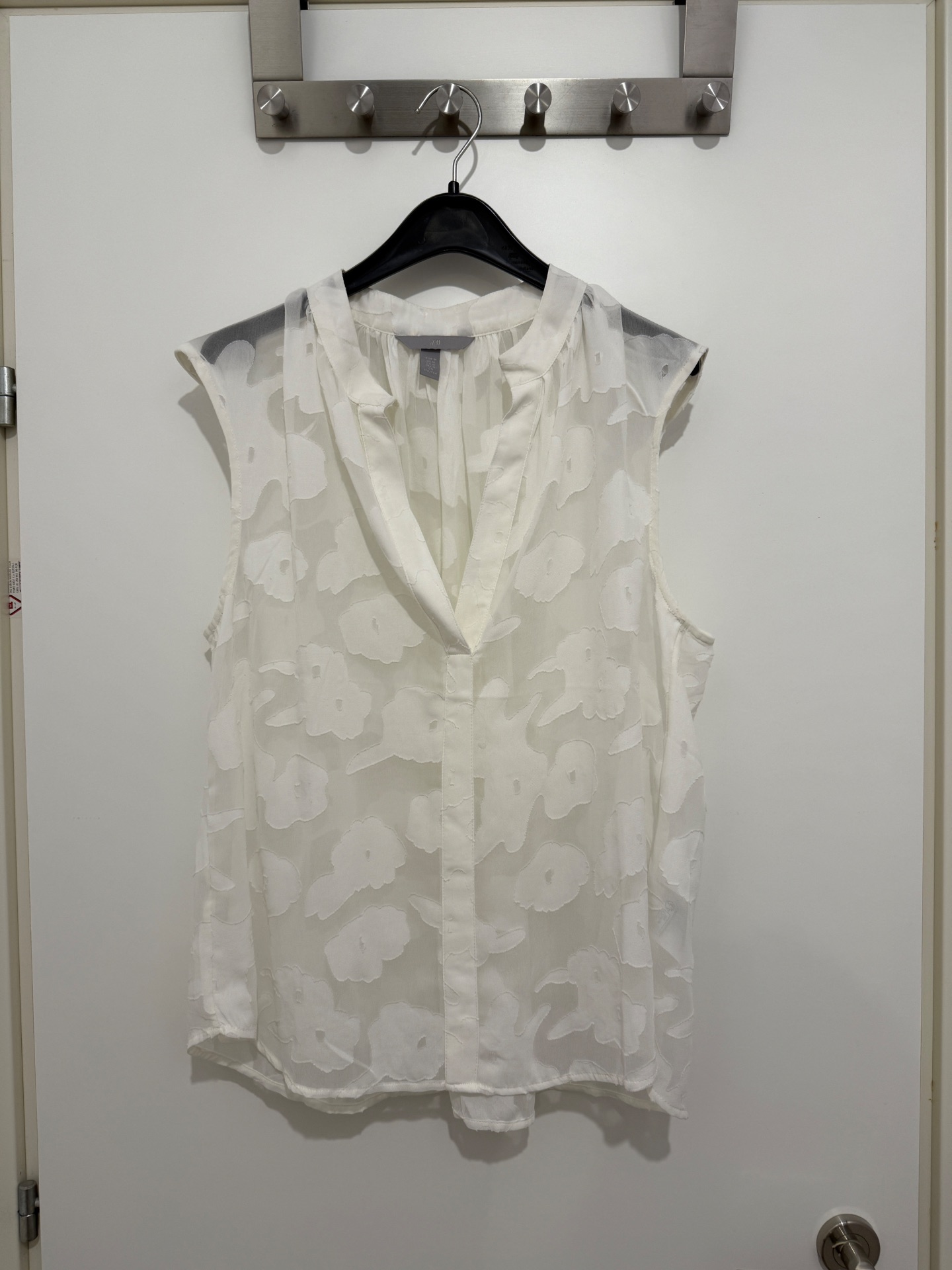 חולצה מכופתרת לבנה H&M - אייץ' אנד אם יד שנייה בנמיז - Nemyz