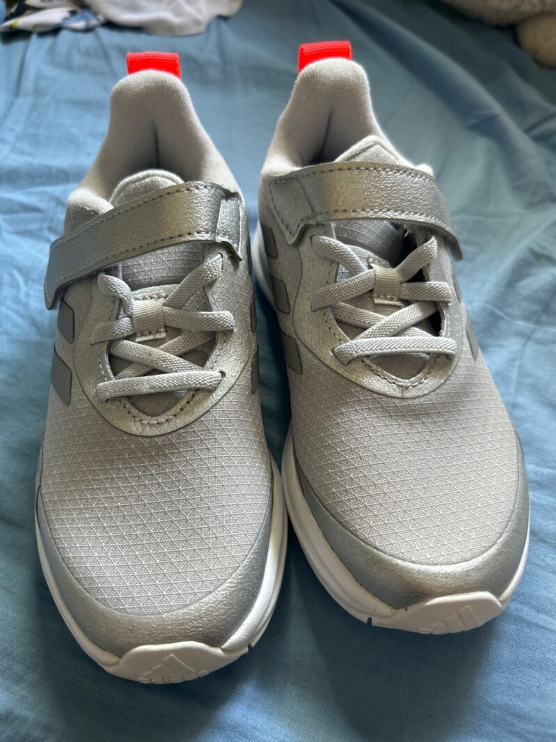 נעליי ילדים אדידס Adidas – אדידס יד שנייה בנמיז - Nemyz