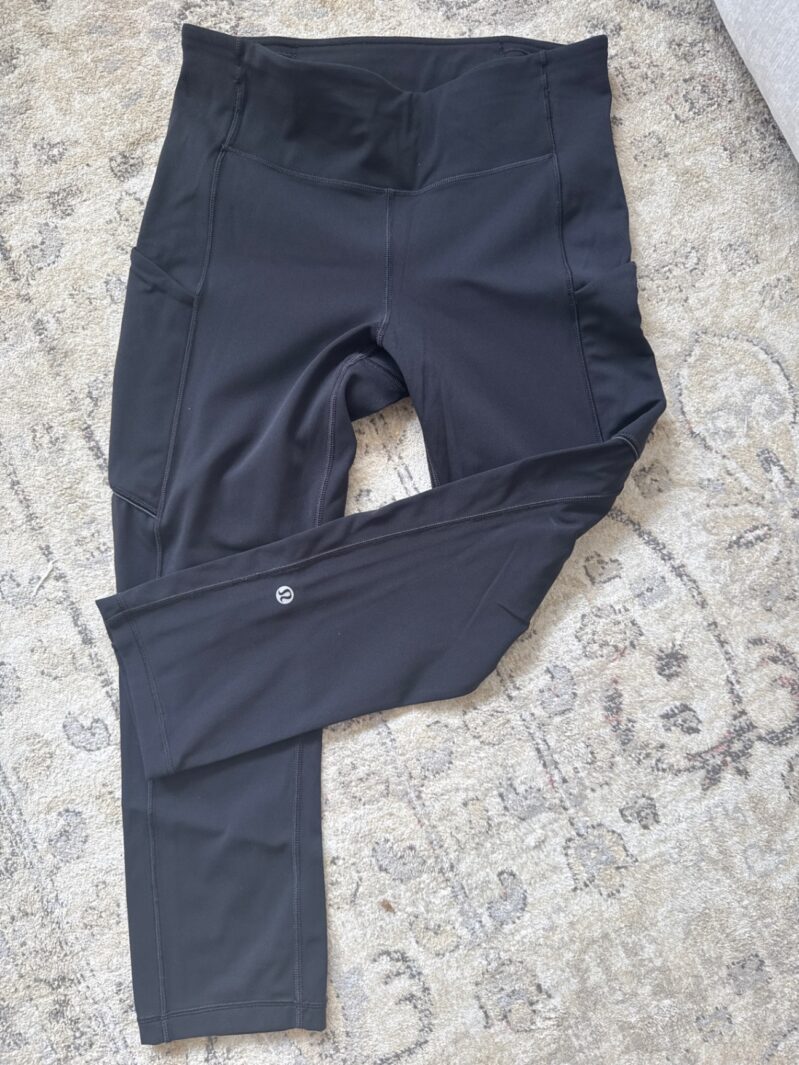 Lululemon טייץ שחור Lululemon - לולולמון יד שנייה בנמיז - Nemyz
