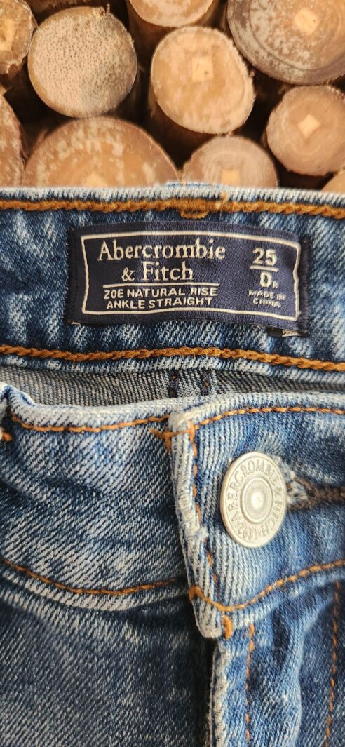 גינס Abercrombie Abercrombie & Fitch – אברקרומבי אנד פיץ' יד שנייה בנמיז - Nemyz