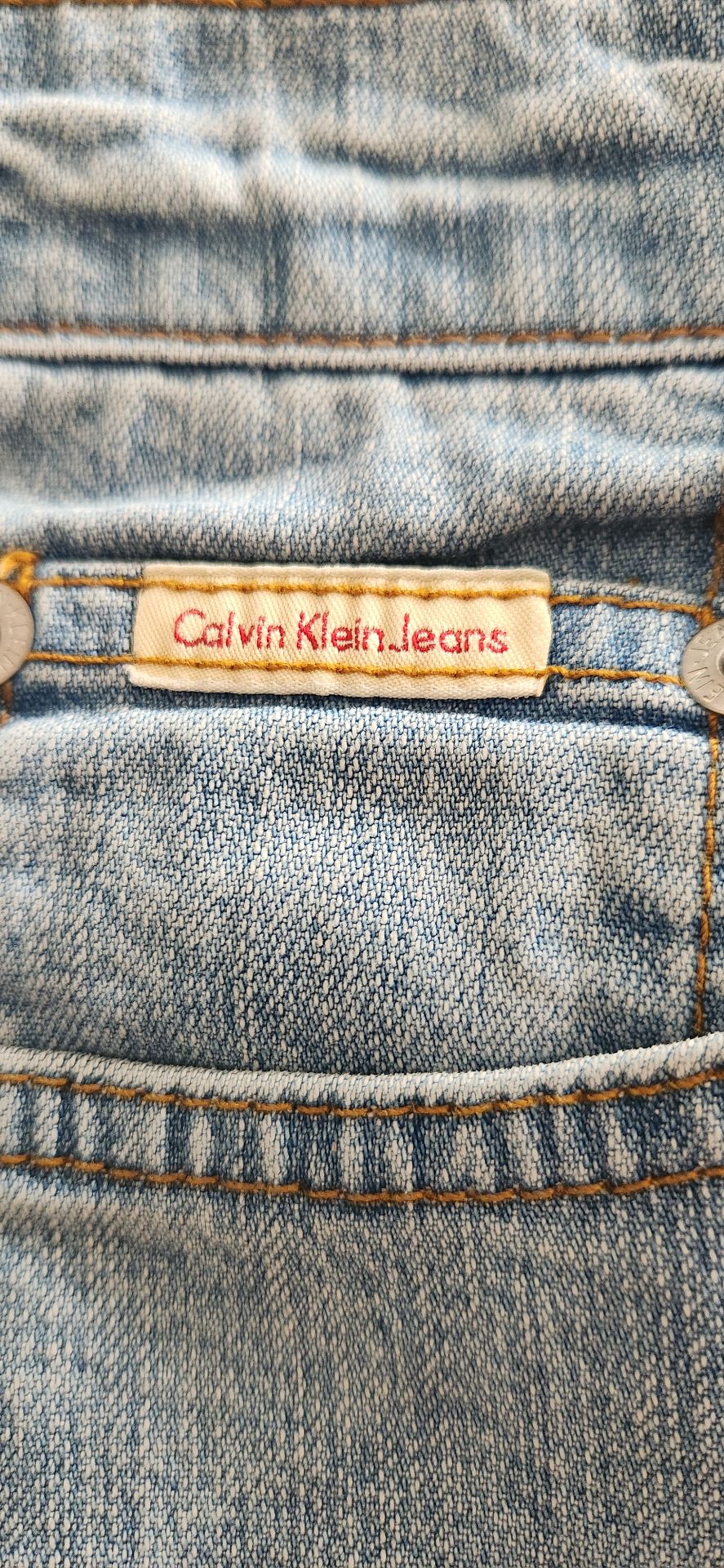 גינס Calvin Klein Calvin Klein – קלווין קליין יד שנייה בנמיז - Nemyz