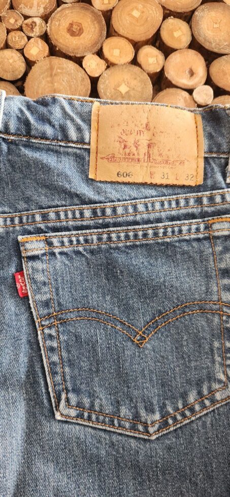גינס Levis Levi's - ליווייס יד שנייה בנמיז - Nemyz