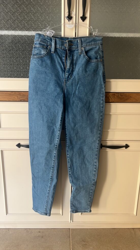 ג׳ינס ליוויס Levi's - ליווייס יד שנייה בנמיז - Nemyz