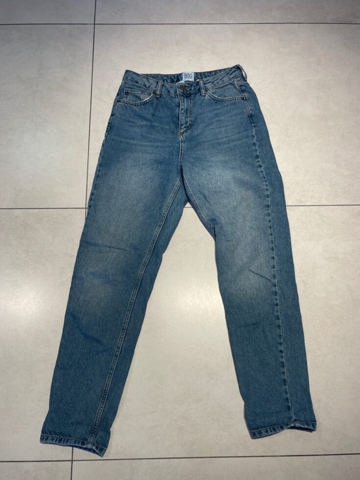 ג׳ינס אורבן אאוטפיטר Urban Outfitters יד שנייה בנמיז - Nemyz