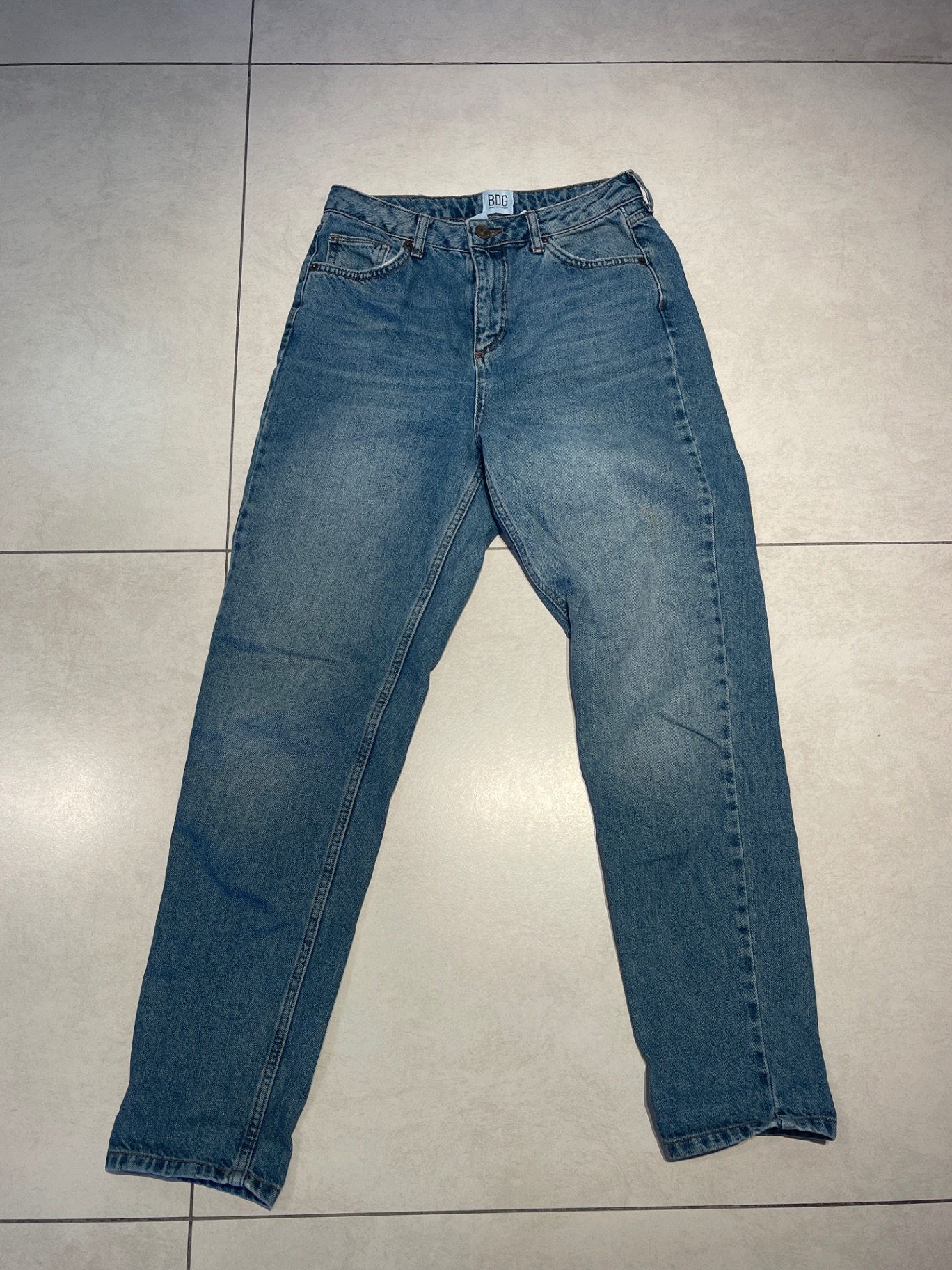 ג׳ינס אורבן אאוטפיטר Urban Outfitters יד שנייה בנמיז - Nemyz