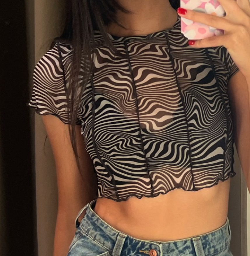 חולצת קרופ שקופה H&M - אייץ' אנד אם יד שנייה בנמיז - Nemyz