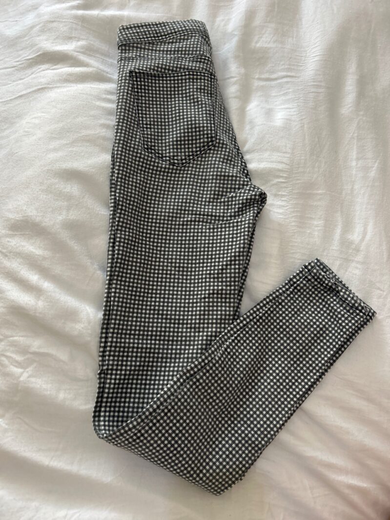 מכנס משובץ צמוד Bershka – ברשקה יד שנייה בנמיז - Nemyz