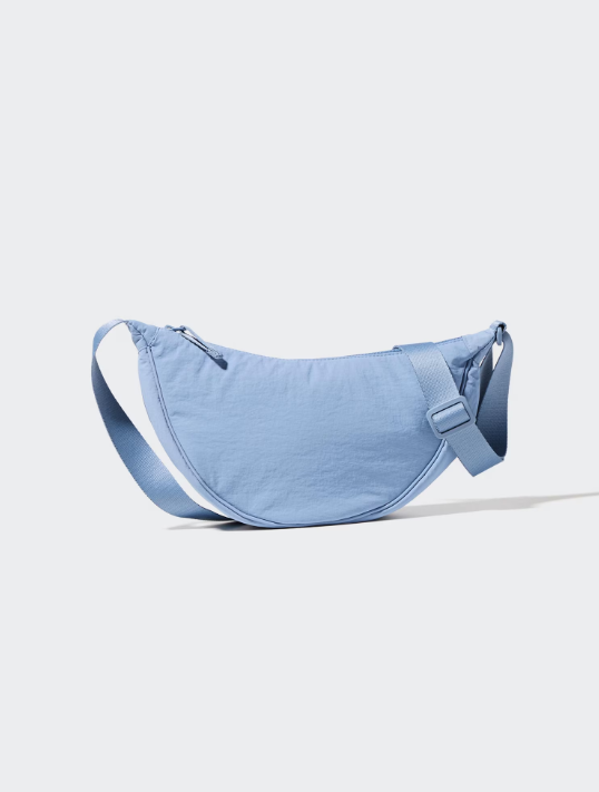 Uniqlo פאווץ תכלת יוניקלו – Uniqlo יד שנייה בנמיז - Nemyz