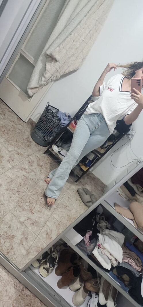 1000256884