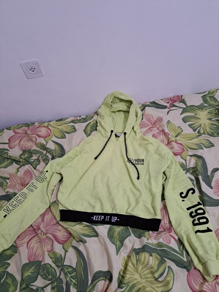 סווצרט ספורט Bershka – ברשקה יד שנייה בנמיז - Nemyz