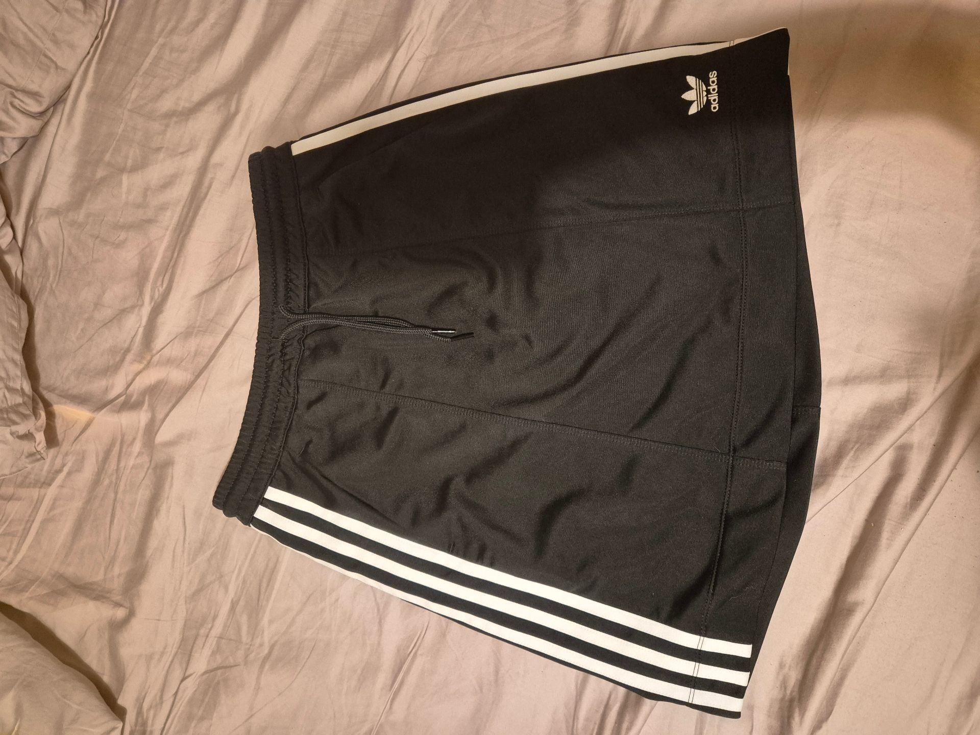 חצאית של אדידס Adidas – אדידס יד שנייה בנמיז - Nemyz