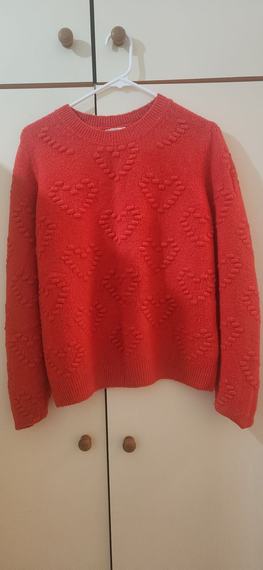 סוודר אדום h&m H&M - אייץ' אנד אם יד שנייה בנמיז - Nemyz