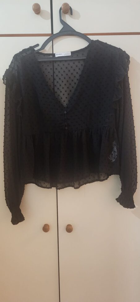 חולצה שקופה שחורה Pull & Bear - פול אנד בר יד שנייה בנמיז - Nemyz