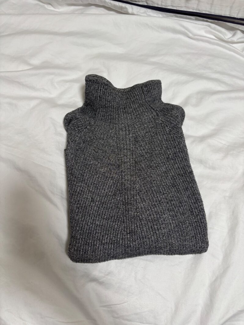 חולצת גולף ארוכה Bershka – ברשקה יד שנייה בנמיז - Nemyz