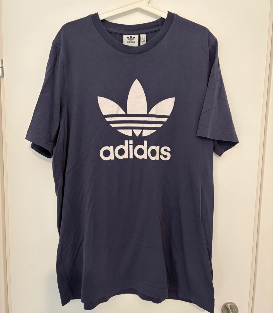 חולצה של אדידס Adidas – אדידס יד שנייה בנמיז - Nemyz