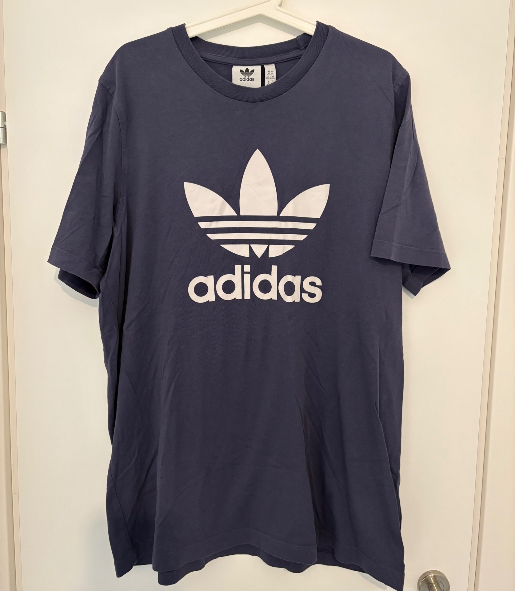 חולצה של אדידס Adidas – אדידס יד שנייה בנמיז - Nemyz