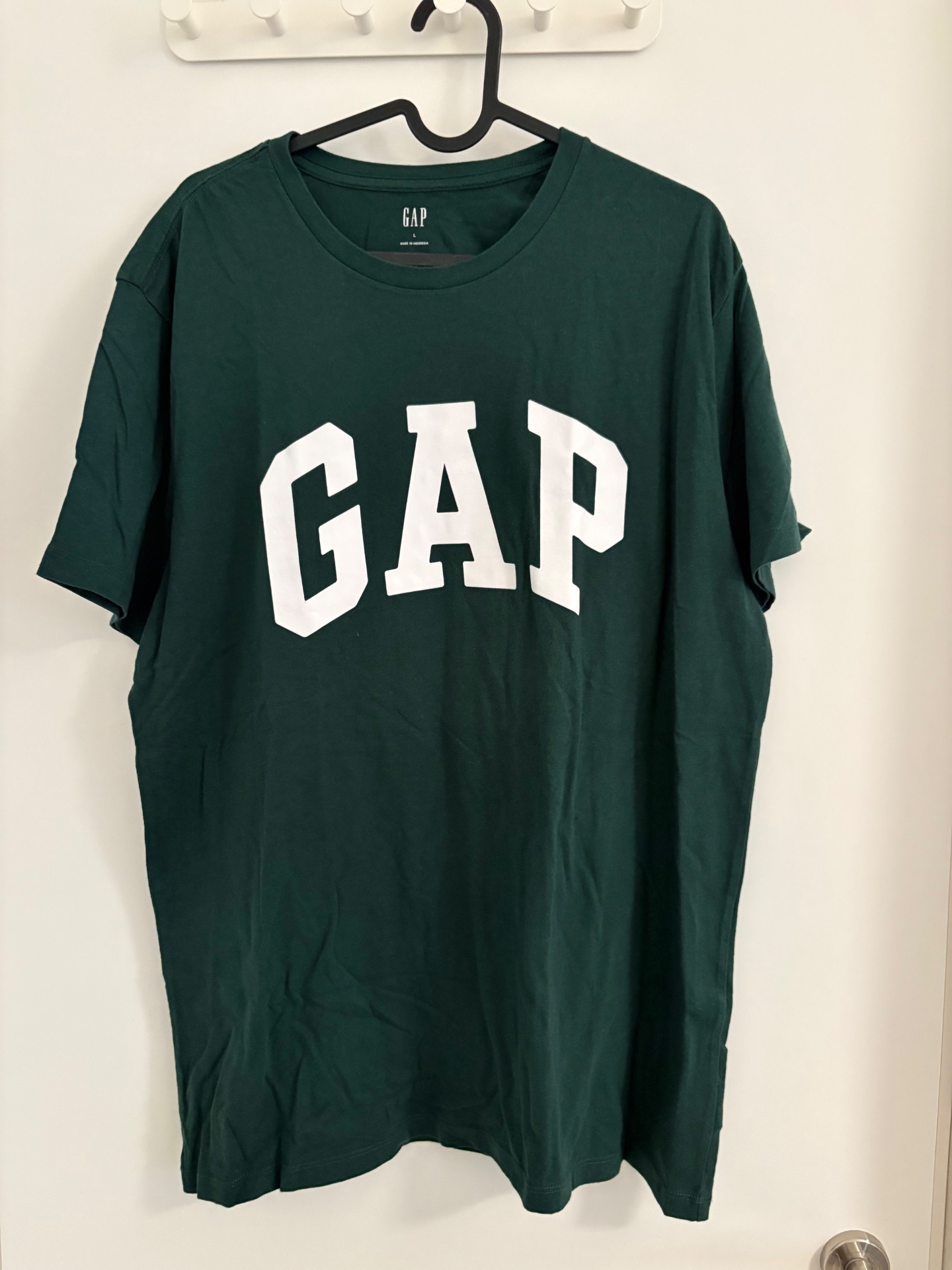 חולצה של gap GAP - גאפ יד שנייה בנמיז - Nemyz