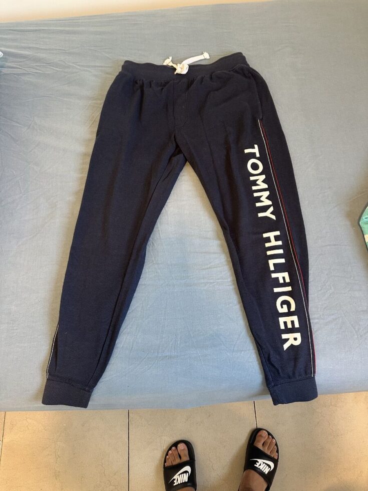 מכנס טרנינג כחול Tommy Hilfiger - טומי הילפיגר יד שנייה בנמיז - Nemyz